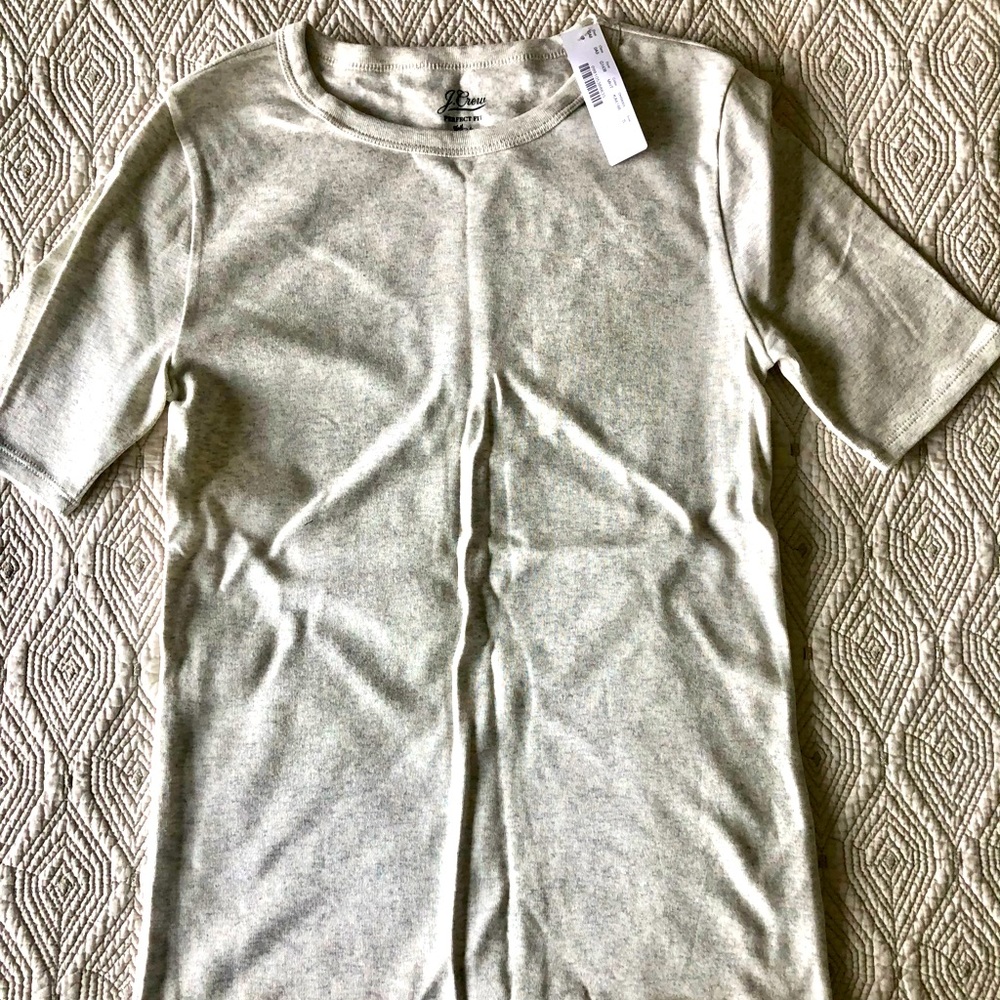 SOLD - Perfect Tee-Shirt small in heather grey